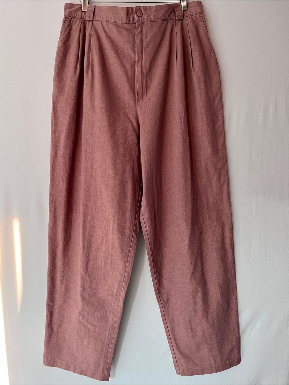 Fundamental Things Linen Cotton High-Rise Straight-Leg Pleated Pants Brown